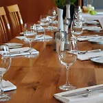 - Restaurant Bastenhaus מלון