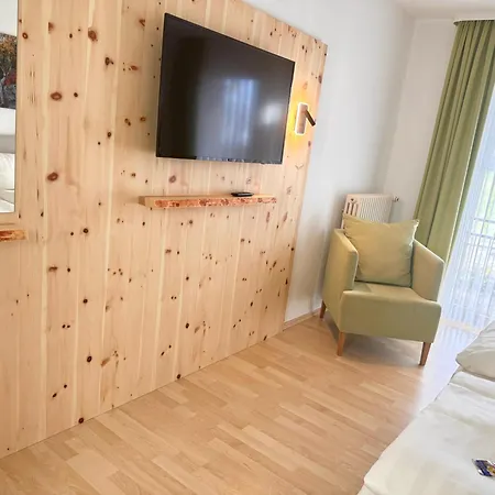 - Restaurant Bastenhaus Otel