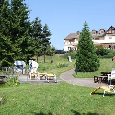 Hotel - Restaurant Bastenhaus 4*