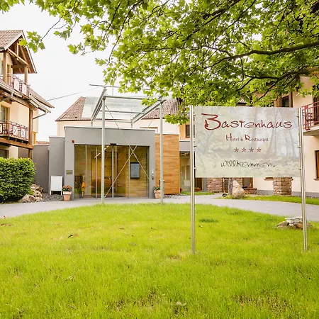 - Restaurant Bastenhaus ホテル Dannenfels