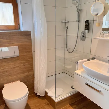 ホテル - Restaurant Bastenhaus 4*