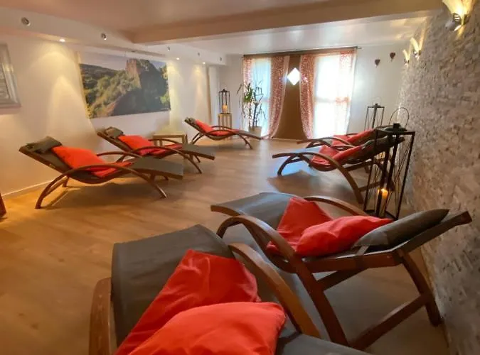 - Restaurant Bastenhaus 4* Dannenfels