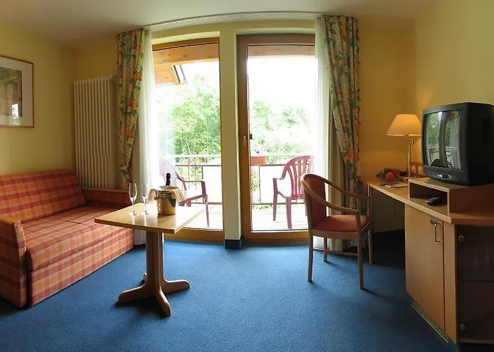 Hotel - Restaurant Bastenhaus 4*