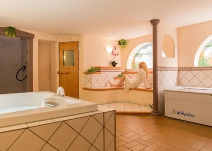 - Restaurant Bastenhaus Hotel Dannenfels