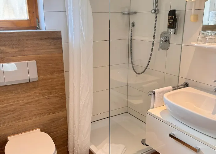 Hotel Verwöhnhotel Bastenhaus 4*